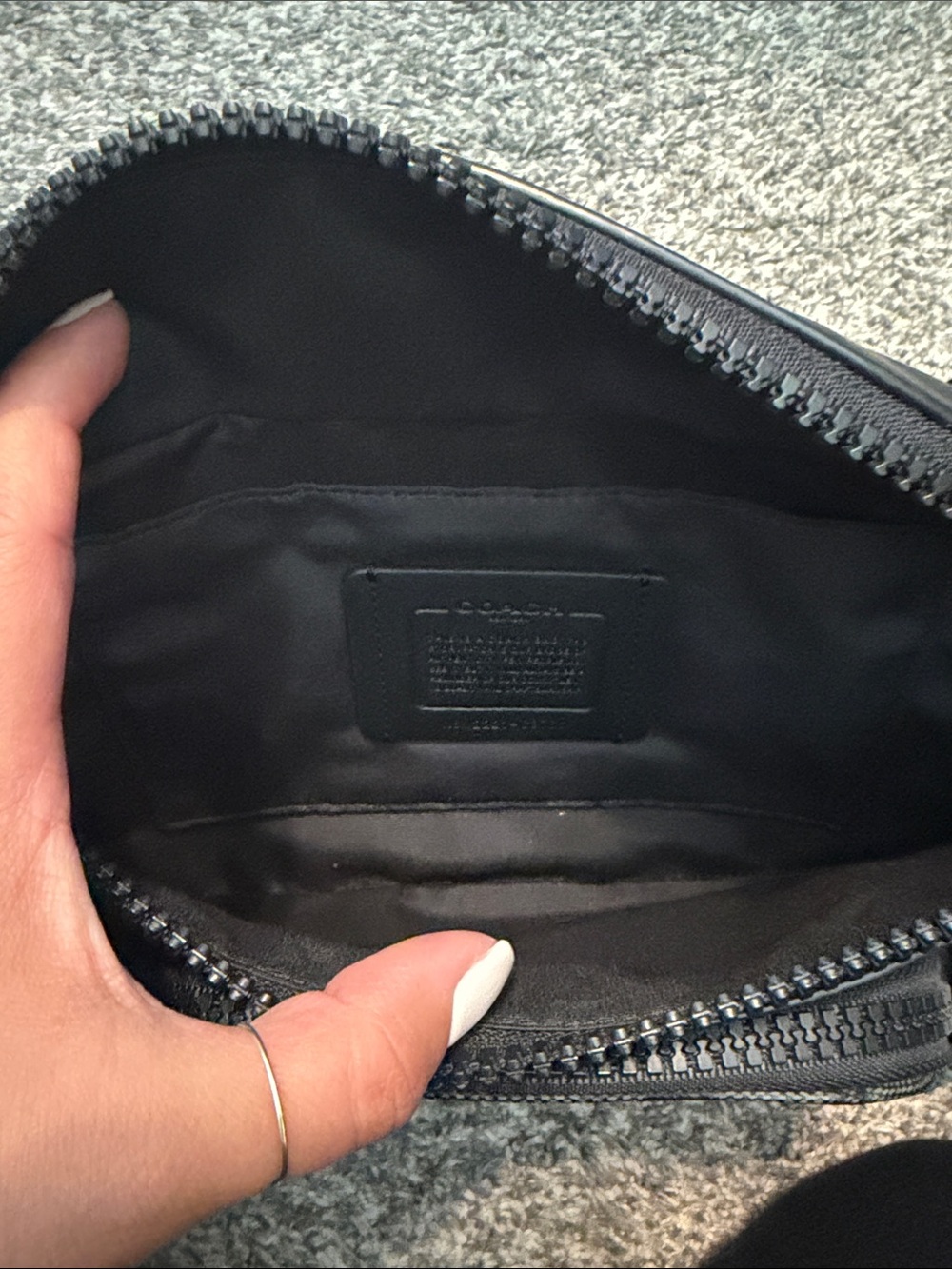 Coach Men's Signature Monogram Belt Bag in Black/Charcoal - Picture 4 of 4